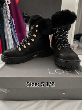 LOFT Black Faux-Fur Trim Lace-Up Hiking Boots